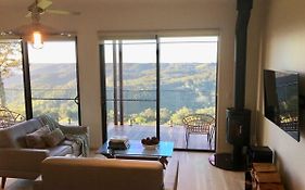 Scandinavian Cabin - Maleny - One Bedroom